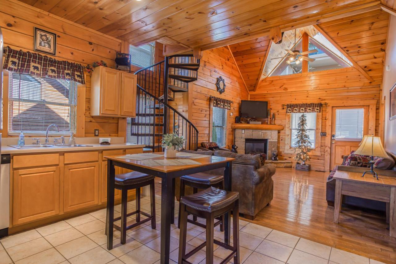 Villa Bear Claw - Bear Claw Retreat In Pigeon Forge! Esterno foto